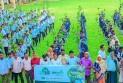 বীরগঞ্জে রহিম বখশ উচ্চ বিদ্যালয়ে শিক্ষার্থীদের মাঝে গাছের চারা বিতরণ